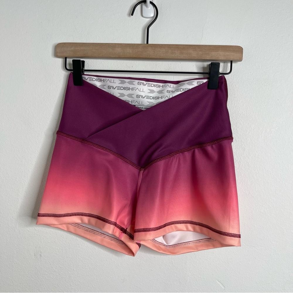 SWEDISH FALL Pink Flex Waist Shorts Berry Flame Size S Workout Gym CrossFit - Picture 5 of 16